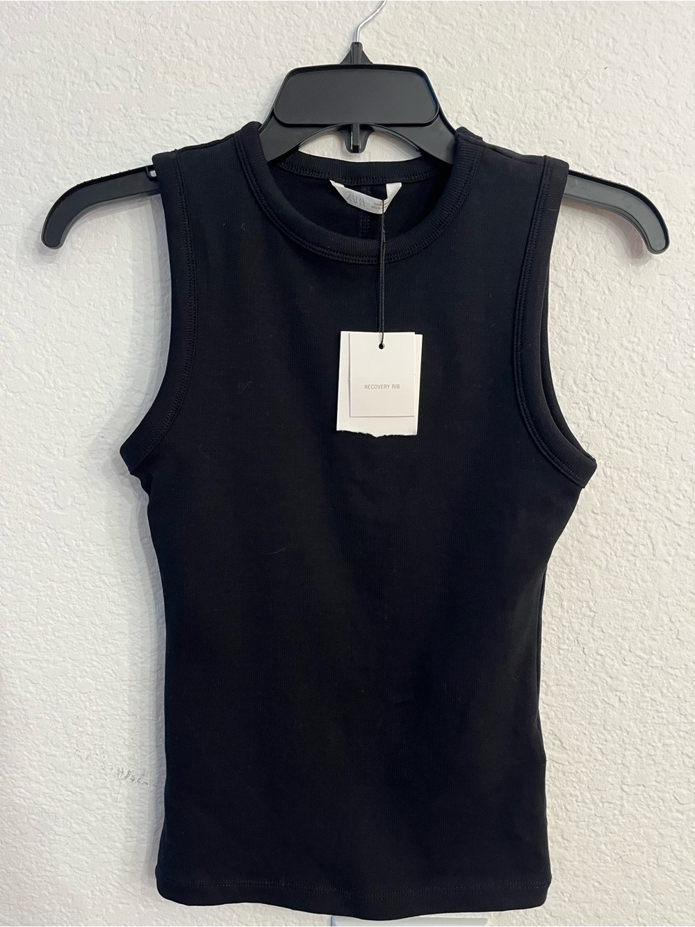 ZARA RECOVERY RIB BLACK TEE